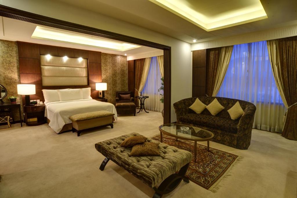 Deluxe Room Double Marriot