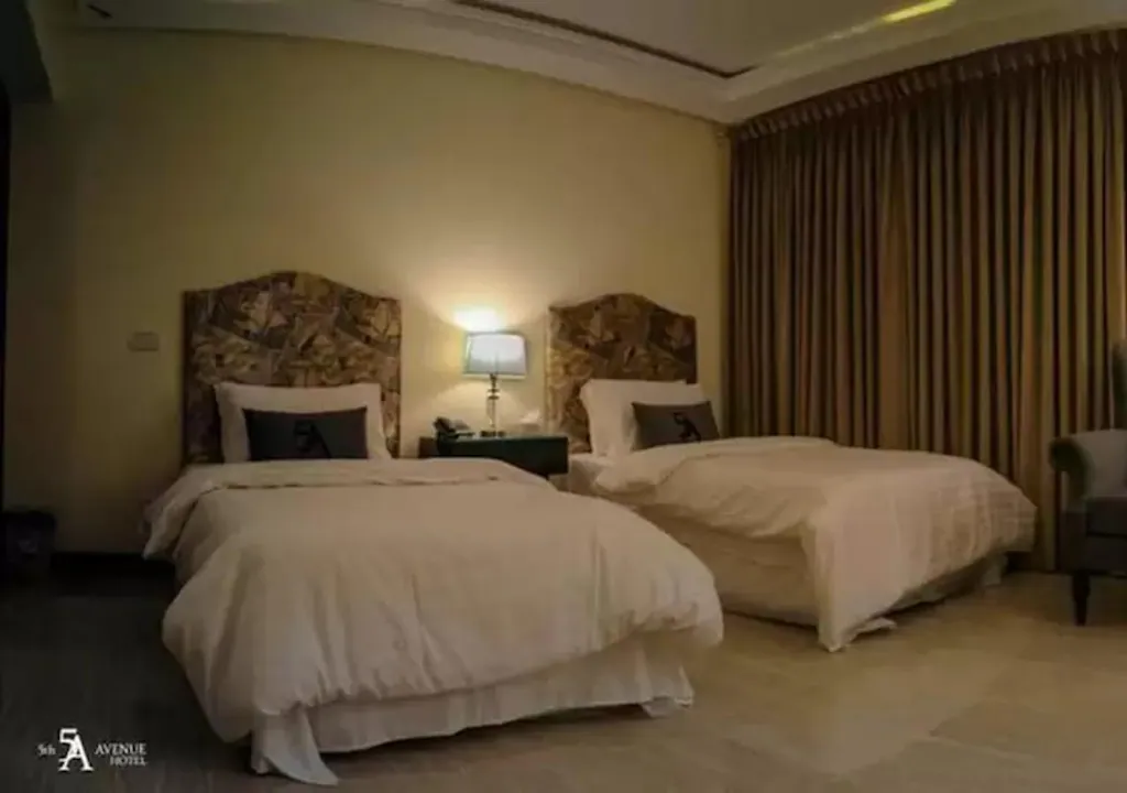 Deluxe Suite Double